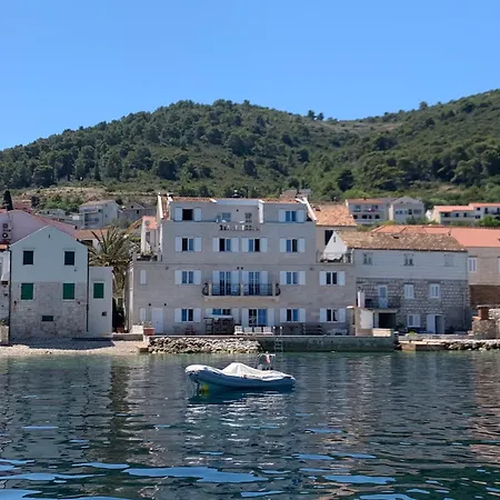 Apartment Seafront Penthouse Vis