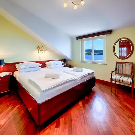 Appartement Seafront Penthouse *